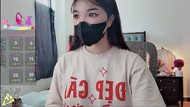 Berrysweet 68 online show from 15, 11, 2025