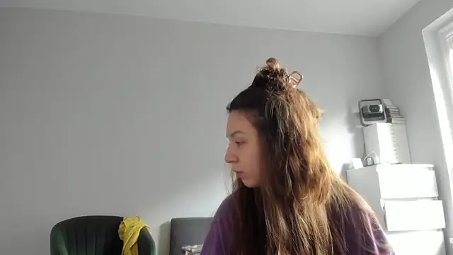 Adela Vetta online show from 18, 4, 2026