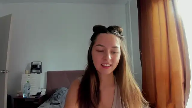 Adela Vetta online show from 12, 10, 2025