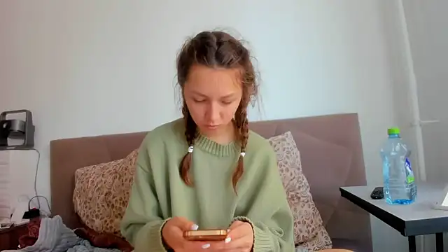 Adela Vetta online show from 1, 10, 2025