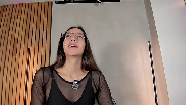 honeyhot69   online show from 14, 1, 2026