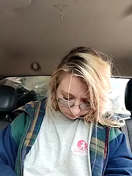 xWhoreAbleX Pika online show from 10, 3, 2025