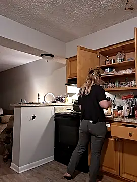 xWhoreAbleX Pika online show from 8, 1, 2026