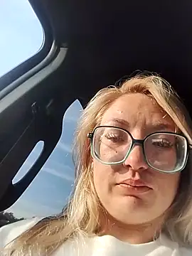 xWhoreAbleX Pika online show from 17, 11, 2025