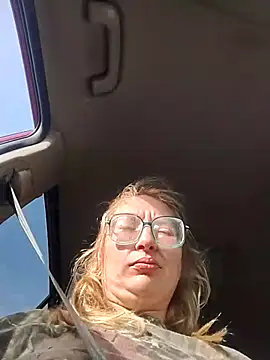 xWhoreAbleX Pika online show from 30, 11, 2025