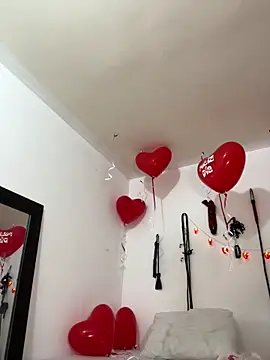 Miacarry online show from 12, 2, 2026