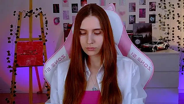 Snapshot of AliceCharmy chatting on 21, 3, 2025 AliceCharmy online show from 21, 3, 2025