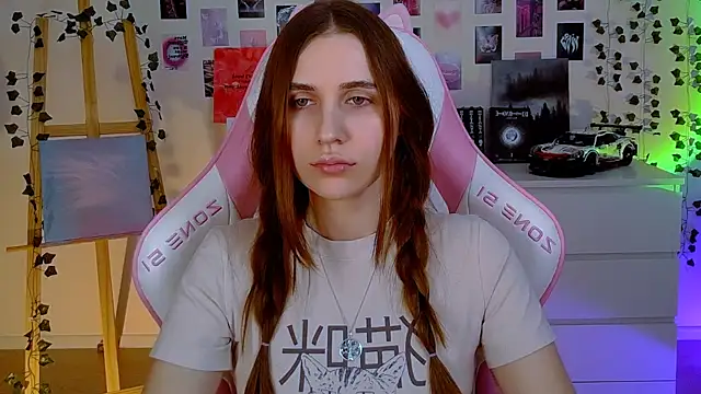 Snapshot of AliceCharmy chatting on 14, 2, 2025 AliceCharmy online show from 14, 2, 2025