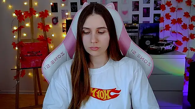 Snapshot of AliceCharmy chatting on 29, 11, 2025 AliceCharmy online show from 29, 11, 2025