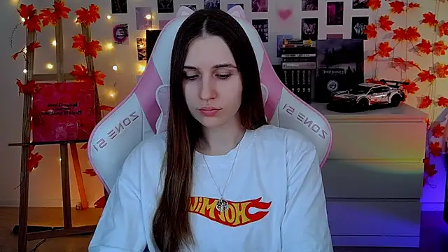 Snapshot of AliceCharmy chatting on 20, 11, 2025 AliceCharmy online show from 20, 11, 2025