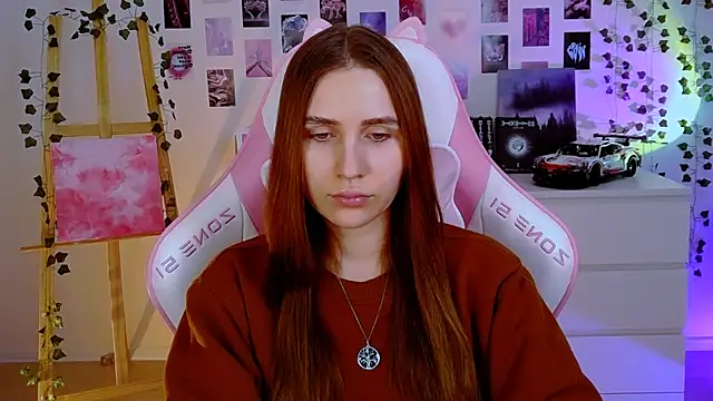 Snapshot of AliceCharmy chatting on 28, 1, 2025 AliceCharmy online show from 28, 1, 2025