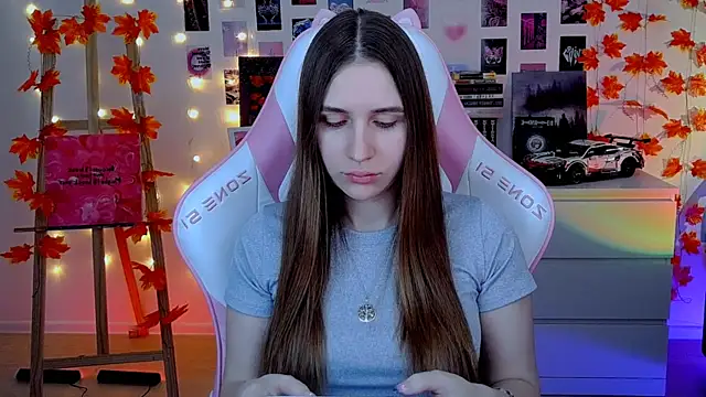 Snapshot of AliceCharmy chatting on 3, 11, 2025 AliceCharmy online show from 3, 11, 2025