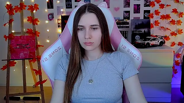 Snapshot of AliceCharmy chatting on 10, 11, 2025 AliceCharmy online show from 10, 11, 2025