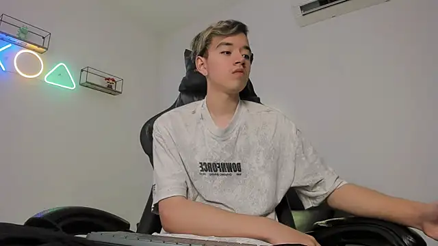 bunny maxi online show from 9, 3, 2025