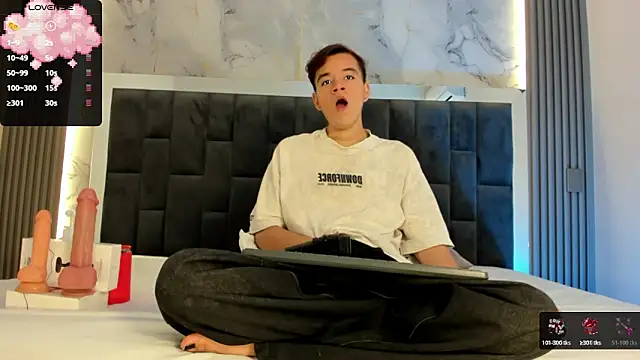 bunny maxi online show from 24, 10, 2025