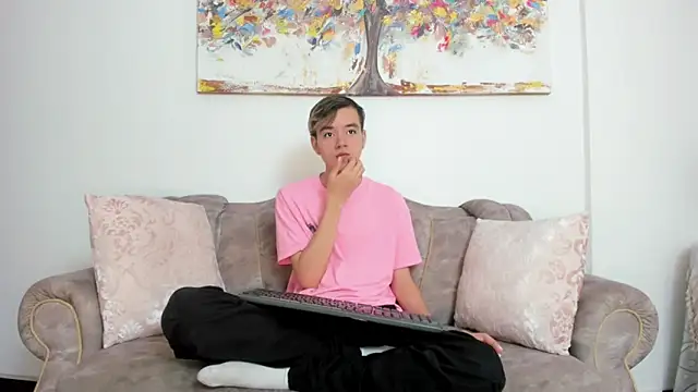 bunny maxi online show from 4, 3, 2025