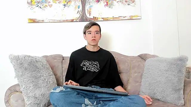 bunny maxi online show from 18, 3, 2025