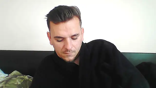 Huge cock22cm online show from 25, 10, 2025