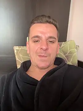 Huge cock22cm online show from 7, 4, 2026