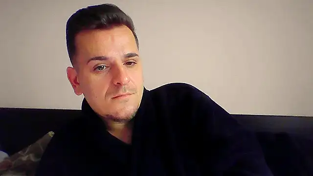 Huge cock22cm online show from 4, 12, 2025