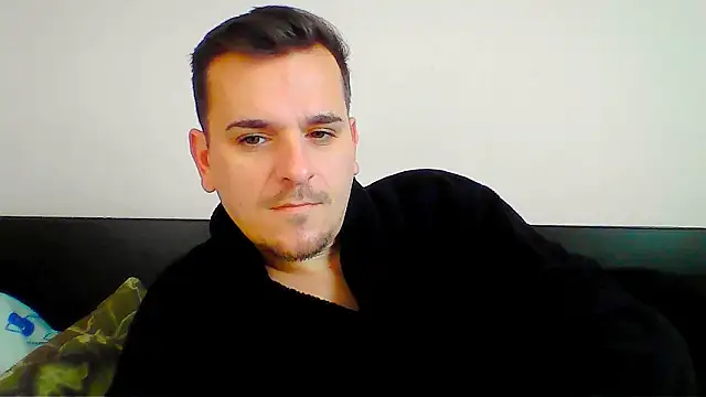 Huge cock22cm online show from 15, 12, 2025