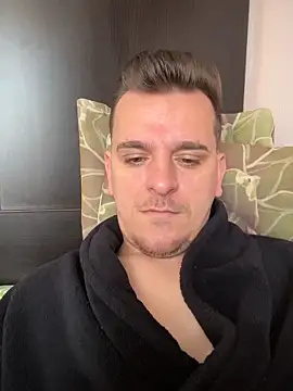 Huge cock22cm online show from 28, 3, 2026