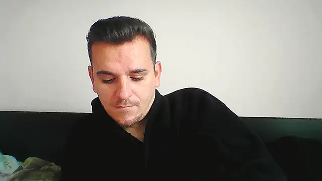 Huge cock22cm online show from 7, 11, 2025