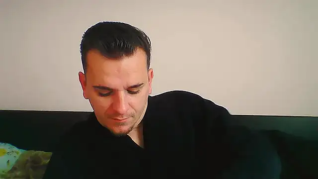 Huge cock22cm online show from 17, 11, 2025