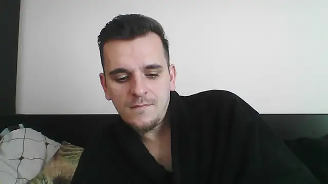 Huge cock22cm online show from 18, 3, 2025