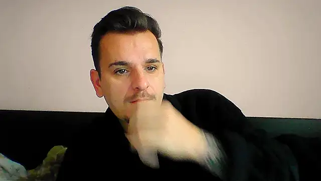 Huge cock22cm online show from 1, 12, 2025