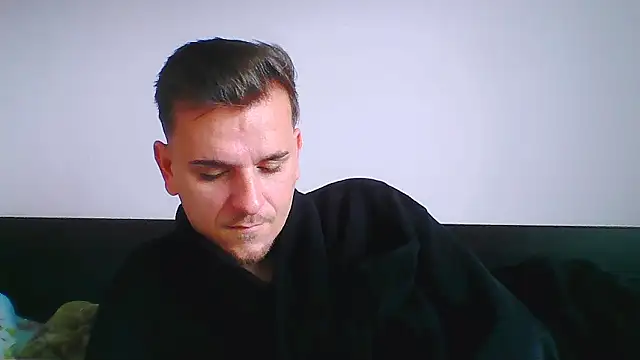 Huge cock22cm online show from 12, 11, 2025