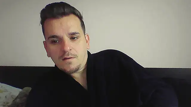 Huge cock22cm online show from 28, 11, 2025