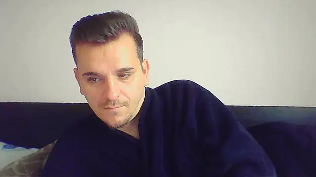 Huge cock22cm online show from 20, 12, 2025