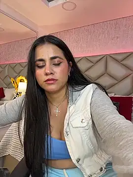 Brenda Garcia online show from 14, 11, 2025