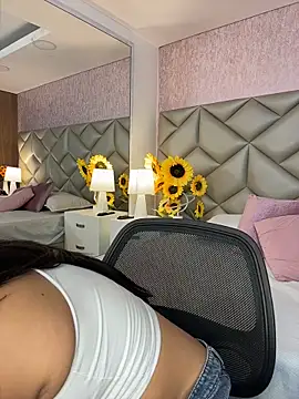 Brenda Garcia online show from 30, 11, 2025