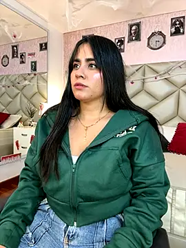 Brenda Garcia online show from 28, 10, 2025