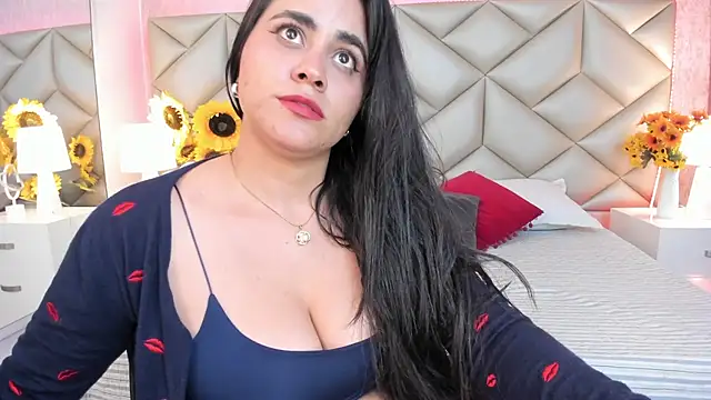 Brenda Garcia online show from 13, 11, 2025