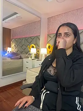 Brenda Garcia online show from 28, 11, 2025