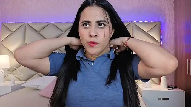 Brenda Garcia online show from 15, 9, 2025