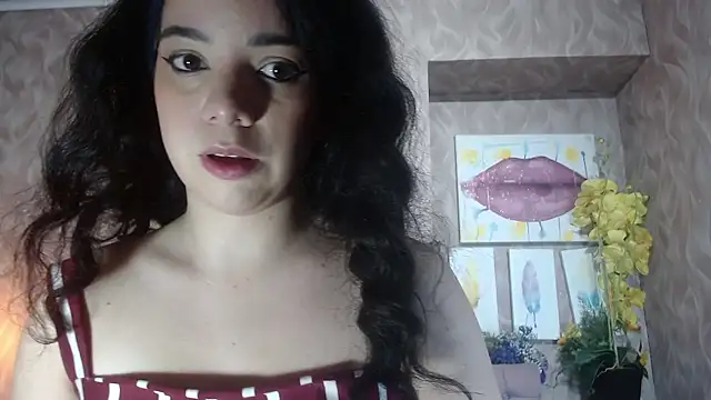 Snapshot of EmmaCowperr chatting on 10, 1, 2026 EmmaCowperr online show from 10, 1, 2026