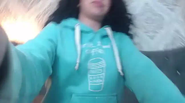 Snapshot of EmmaCowperr chatting on 23, 2, 2025 EmmaCowperr online show from 23, 2, 2025