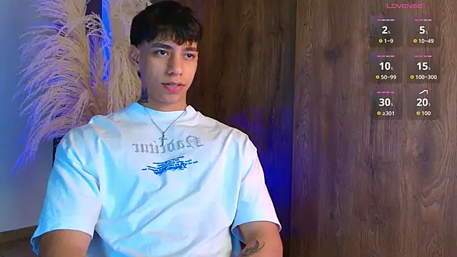 Josep Davies online show from 5, 10, 2025