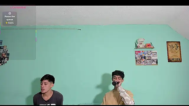 Snapshot of oliverhot2005 chatting on 25, 10, 2025 oliverhot2005 online show from 25, 10, 2025