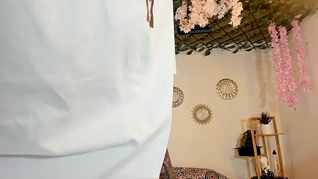 Snapshot of oliverhot2005 chatting on 22, 9, 2025 oliverhot2005 online show from 22, 9, 2025