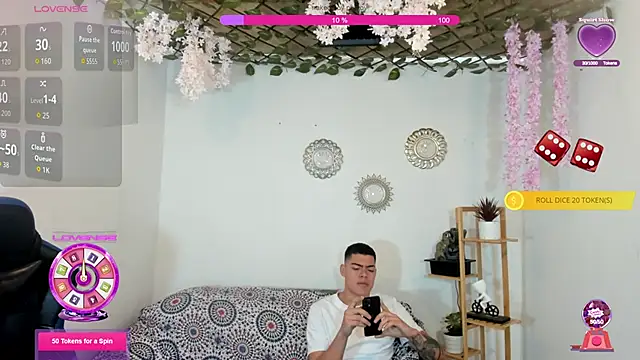 Snapshot of oliverhot2005 chatting on 11, 9, 2025 oliverhot2005 online show from 11, 9, 2025