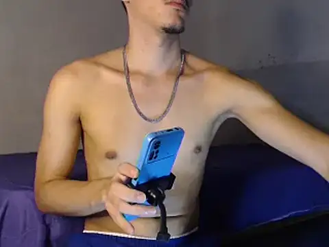 MicaelRian69 online show from 25, 2, 2025