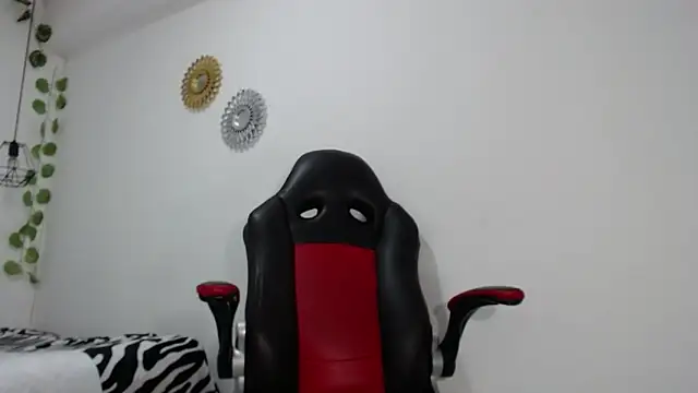 yulia-wolf online show from 7, 2, 2025