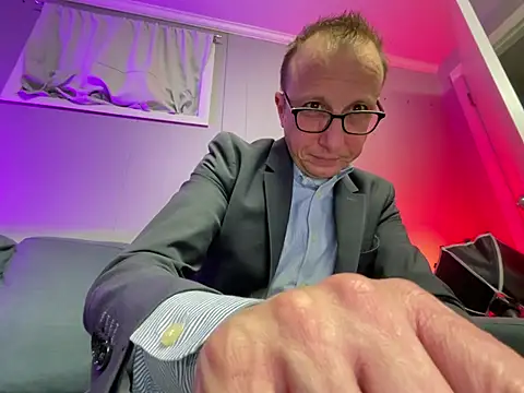 mouser21212 online show from 26, 2, 2025