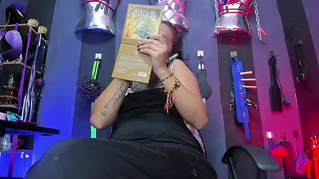 LucyStrike  online show from 20, 9, 2025