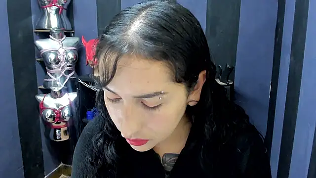 LucyStrike  online show from 6, 2, 2025